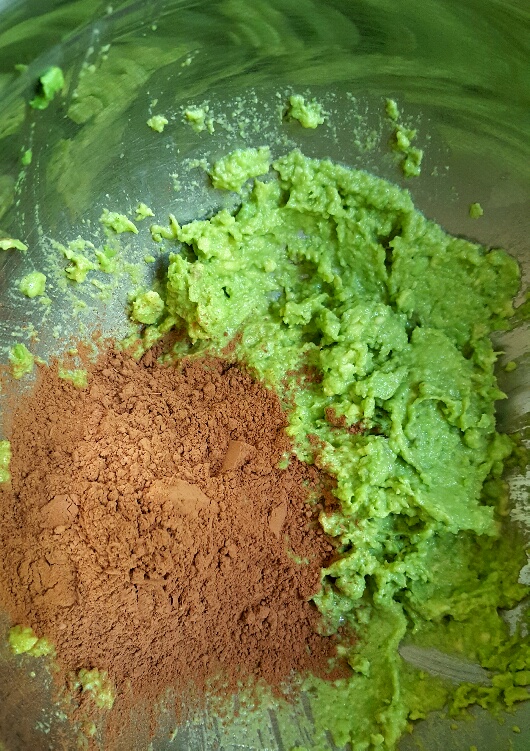 The Gorgeous Colour Palette of Mashed Avocado and Cocoa